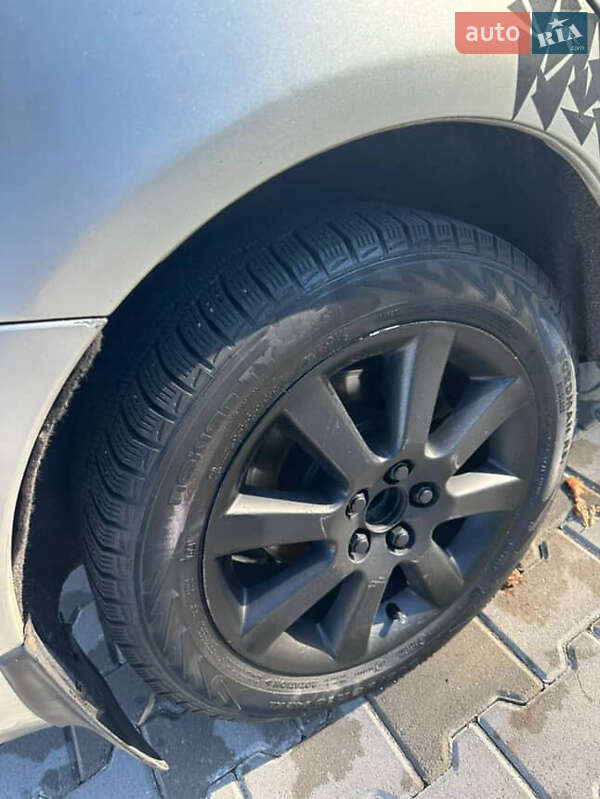 Седан Toyota Avensis 2003 в Кривом Роге фото 11 Седан Toyota Avensis 2003 в Кривом Роге