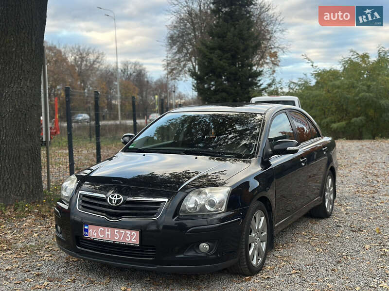 Лифтбек Toyota Avensis 2007 в Виннице