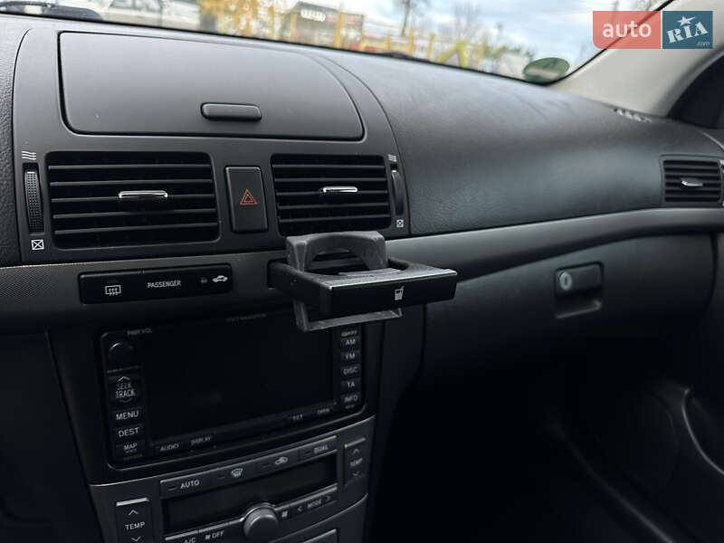 Лифтбек Toyota Avensis 2007 в Виннице