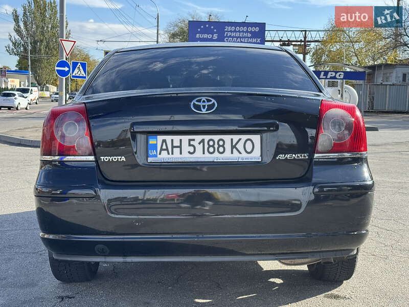Седан Toyota Avensis 2007 в Запорожье