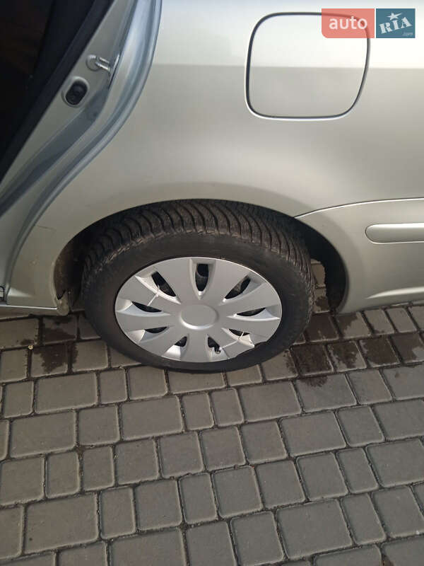 Універсал Toyota Avensis 2006 в Кам'янці-Бузькій