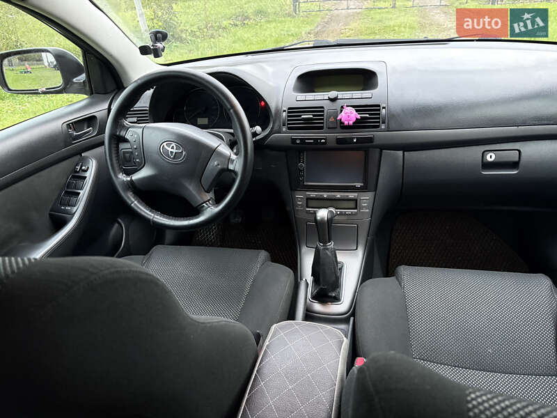 Универсал Toyota Avensis 2005 в Хырове фото 4 Универсал Toyota Avensis 2005 в Хырове