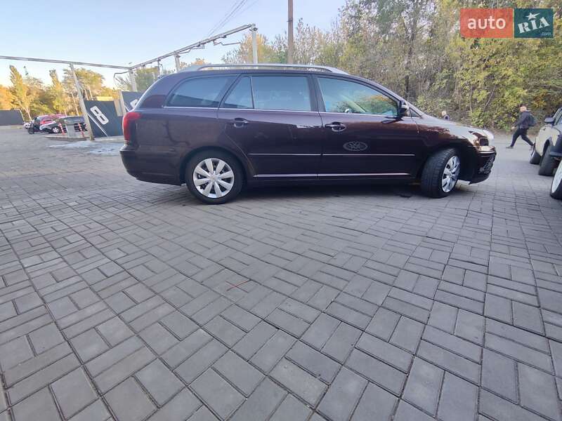 Универсал Toyota Avensis 2007 в Краматорске