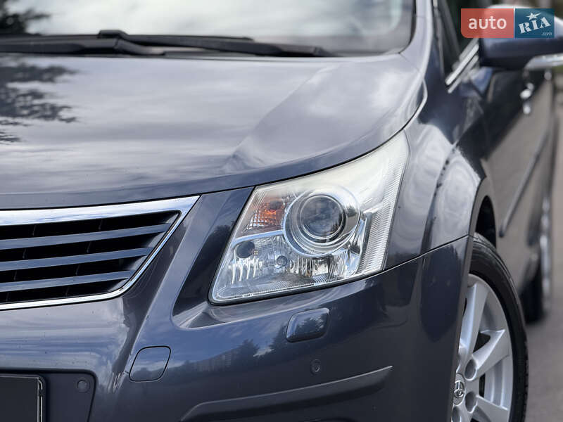 Универсал Toyota Avensis 2009 в Тернополе