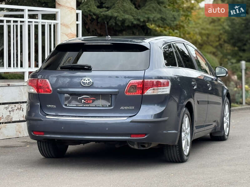 Универсал Toyota Avensis 2009 в Тернополе