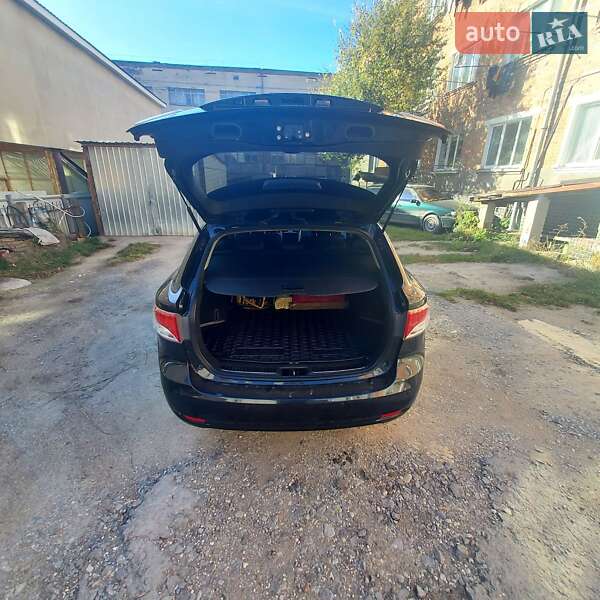 Универсал Toyota Avensis 2011 в Каменец-Подольском