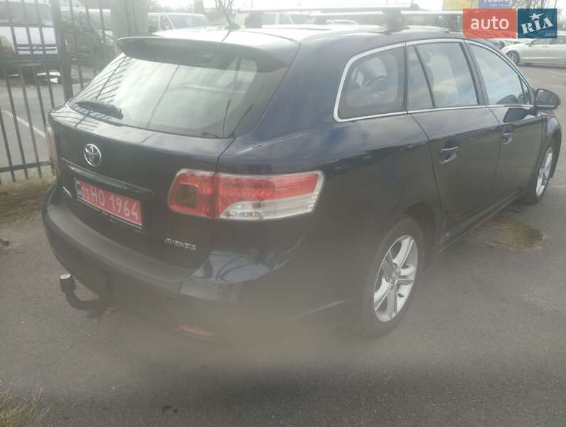 Универсал Toyota Avensis 2010 в Житомире