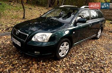 Універсал Toyota Avensis 2004 в Києві