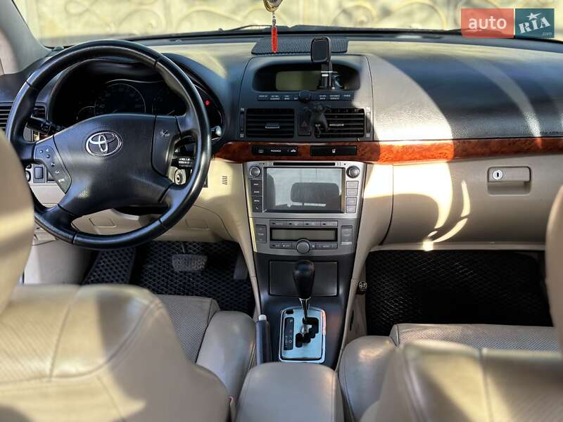 Седан Toyota Avensis 2004 в Березовке фото 17 Седан Toyota Avensis 2004 в Березовке