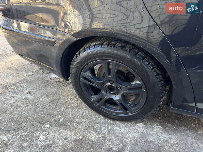 Универсал Toyota Avensis 2005 в Изюме