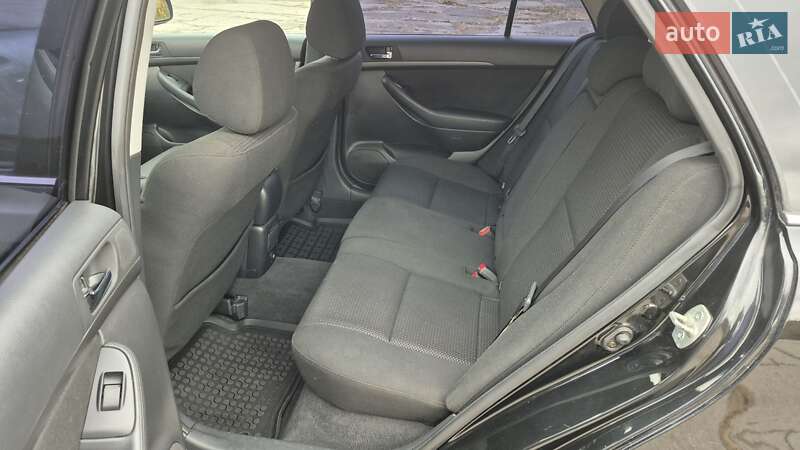 Универсал Toyota Avensis 2006 в Полтаве фото 14 Универсал Toyota Avensis 2006 в Полтаве