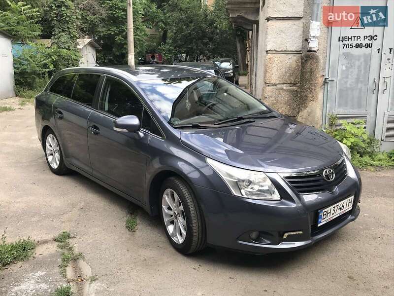 Универсал Toyota Avensis 2010 в Одессе
