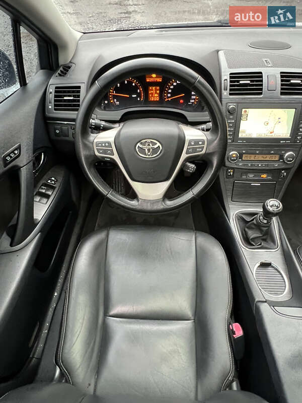 Универсал Toyota Avensis 2009 в Одессе