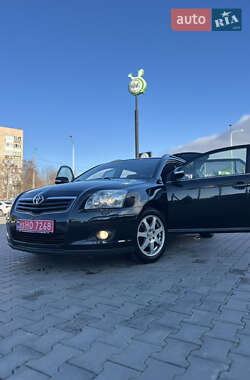 Универсал Toyota Avensis 2008 в Луцке