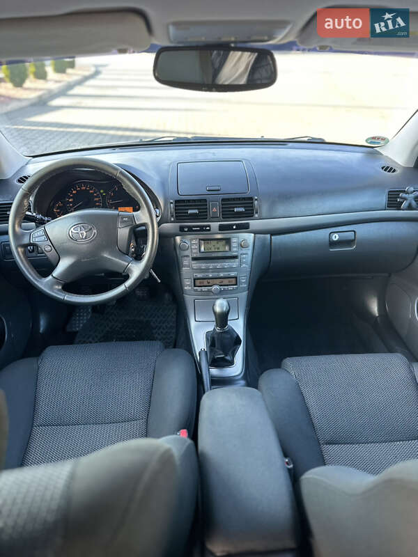 Универсал Toyota Avensis 2008 в Луцке