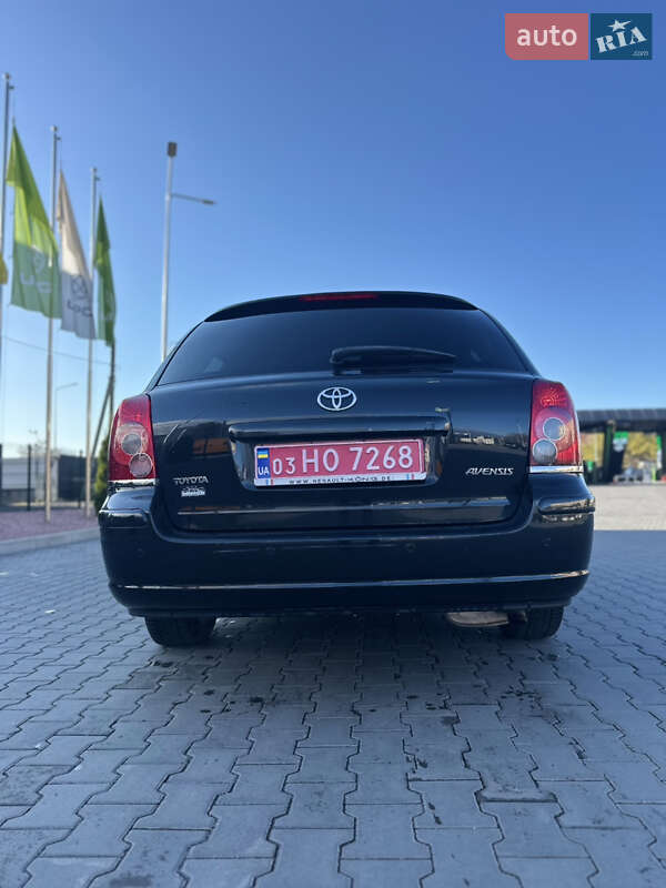 Универсал Toyota Avensis 2008 в Луцке