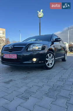 Універсал Toyota Avensis 2008 в Луцьку