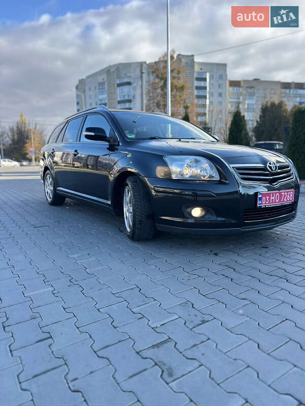 Универсал Toyota Avensis 2008 в Луцке