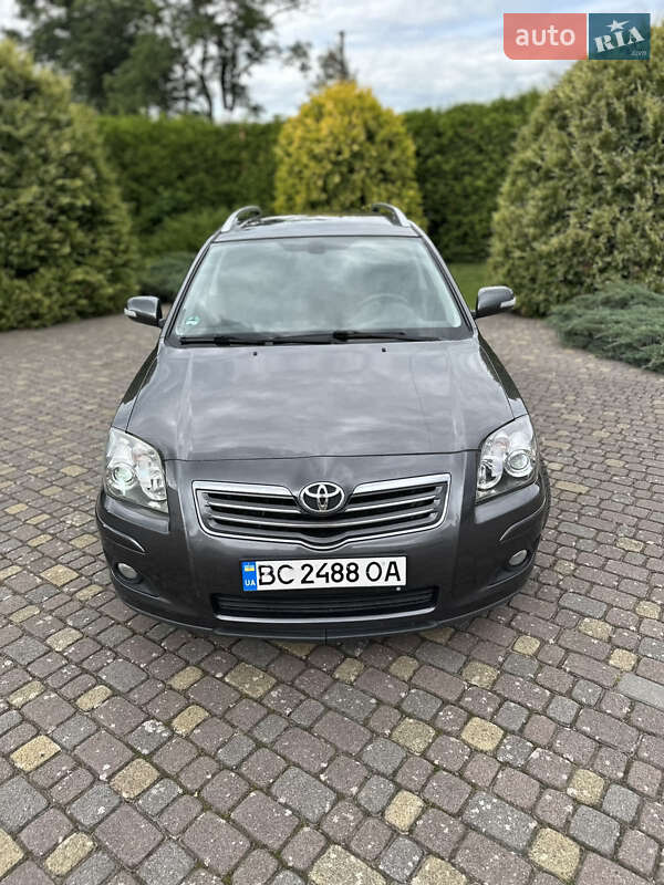 Универсал Toyota Avensis 2008 в Львове