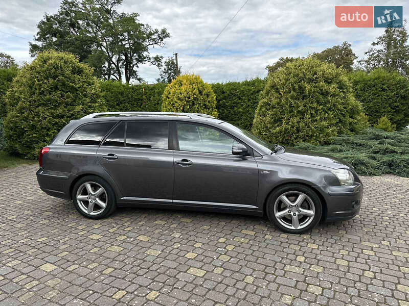 Универсал Toyota Avensis 2008 в Львове