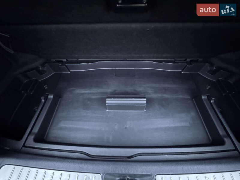 Універсал Toyota Avensis 2006 в Полтаві