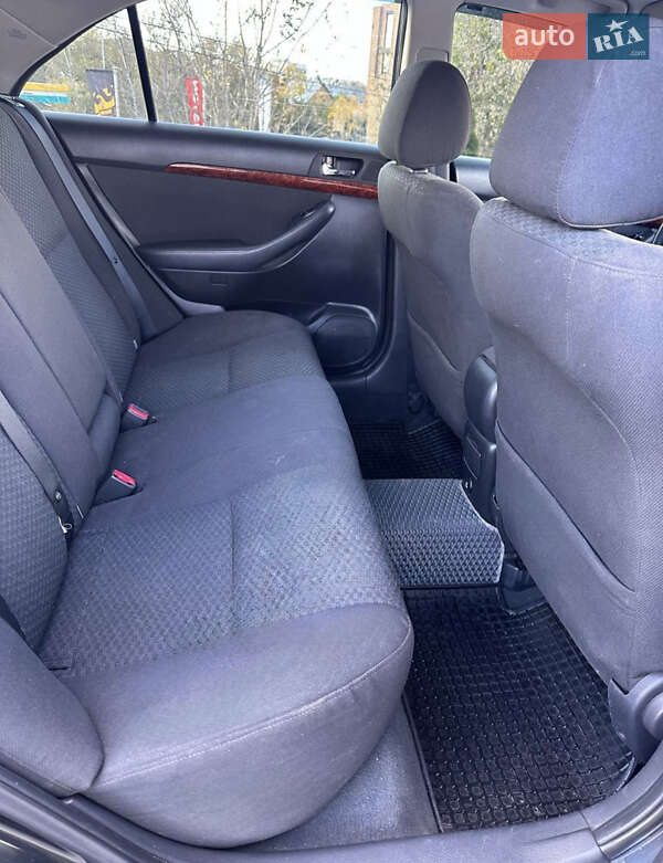 Седан Toyota Avensis 2005 в Черновцах фото 14 Седан Toyota Avensis 2005 в Черновцах