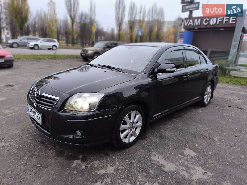 Седан Toyota Avensis 2007 в Вишневом