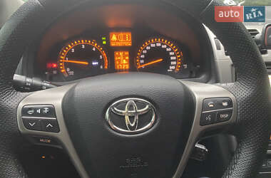 Универсал Toyota Avensis 2010 в Киеве