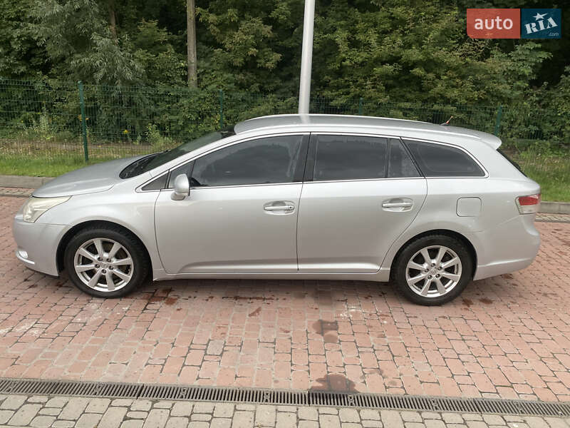Универсал Toyota Avensis 2010 в Киеве фото 5 Универсал Toyota Avensis 2010 в Киеве