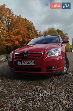 Универсал Toyota Avensis 2004 в Галиче