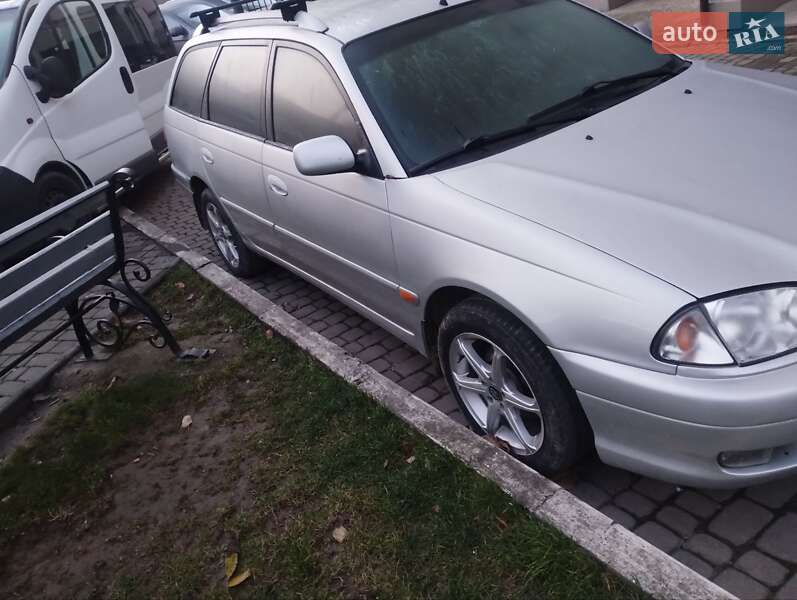 Универсал Toyota Avensis 2000 в Ивано-Франковске фото 15 Универсал Toyota Avensis 2000 в Ивано-Франковске