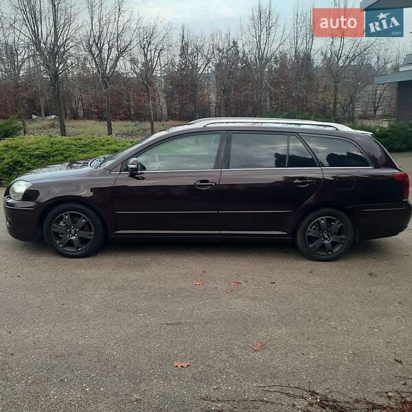 Универсал Toyota Avensis 2006 в Харькове