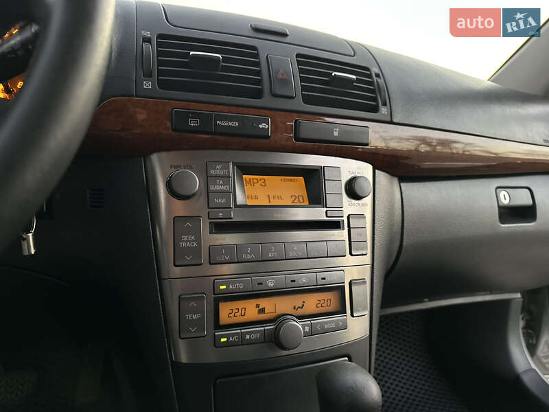 Седан Toyota Avensis 2007 в Одессе