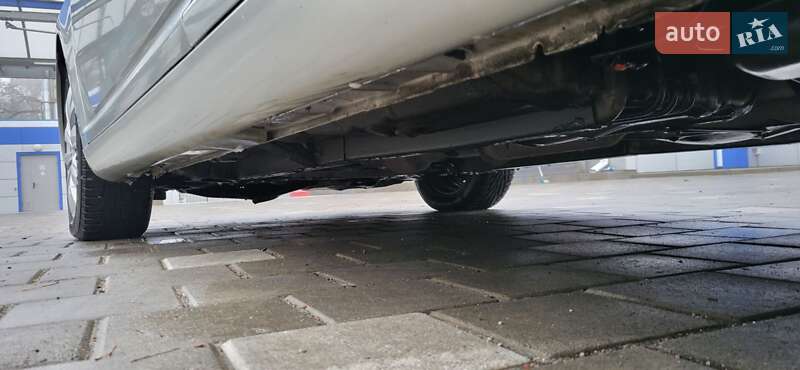 Седан Toyota Avensis 2006 в Черкассах