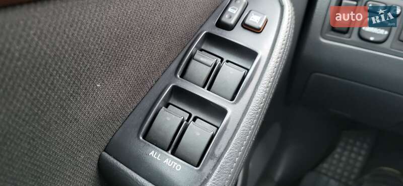 Седан Toyota Avensis 2006 в Черкассах