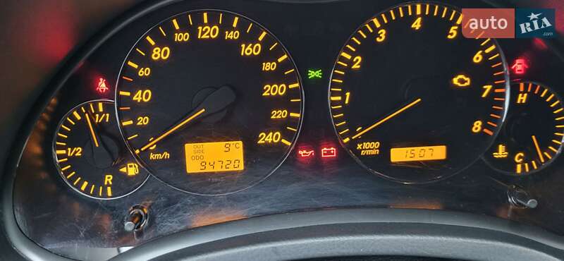 Седан Toyota Avensis 2006 в Черкассах