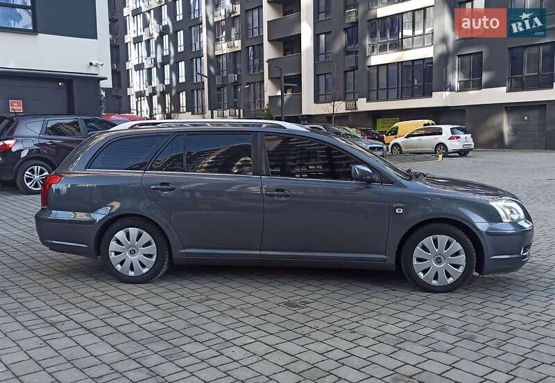 Универсал Toyota Avensis 2005 в Ивано-Франковске