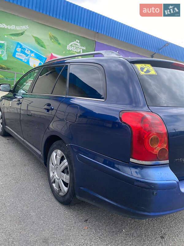 Универсал Toyota Avensis 2003 в Киеве