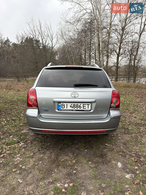 Универсал Toyota Avensis 2007 в Миргороде