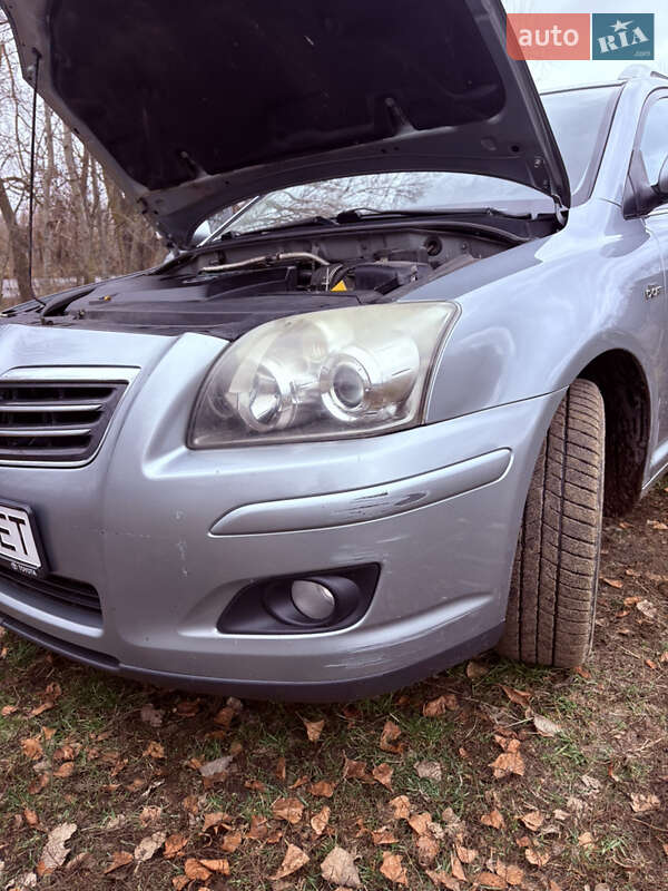 Универсал Toyota Avensis 2007 в Миргороде