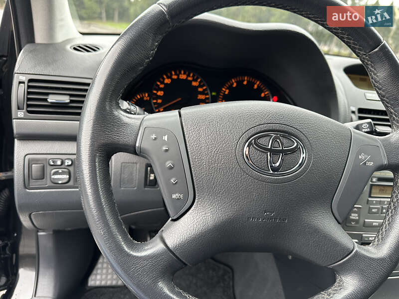 Универсал Toyota Avensis 2005 в Тернополе