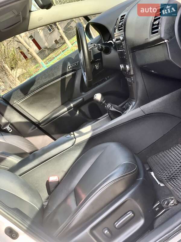 Универсал Toyota Avensis 2009 в Одессе