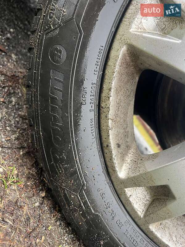 Седан Toyota Avensis 2005 в Днепре