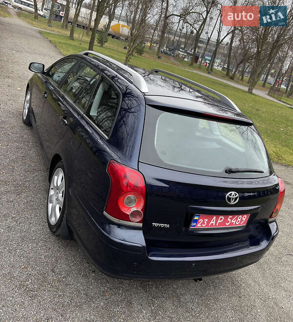 Универсал Toyota Avensis 2006 в Хмельницком