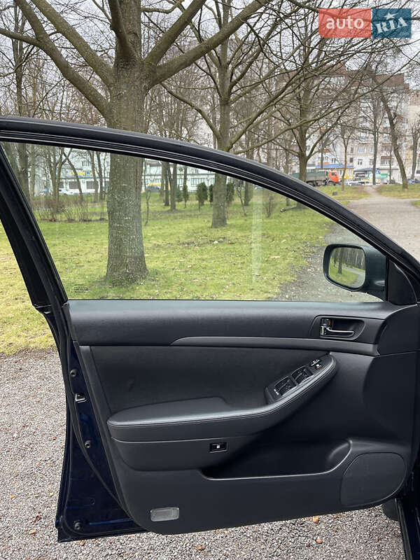 Универсал Toyota Avensis 2006 в Хмельницком