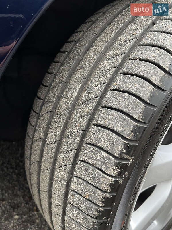 Универсал Toyota Avensis 2006 в Хмельницком