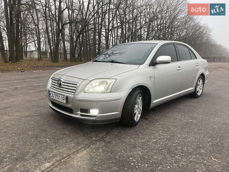 Ліфтбек Toyota Avensis 2006 в Новоархангельську