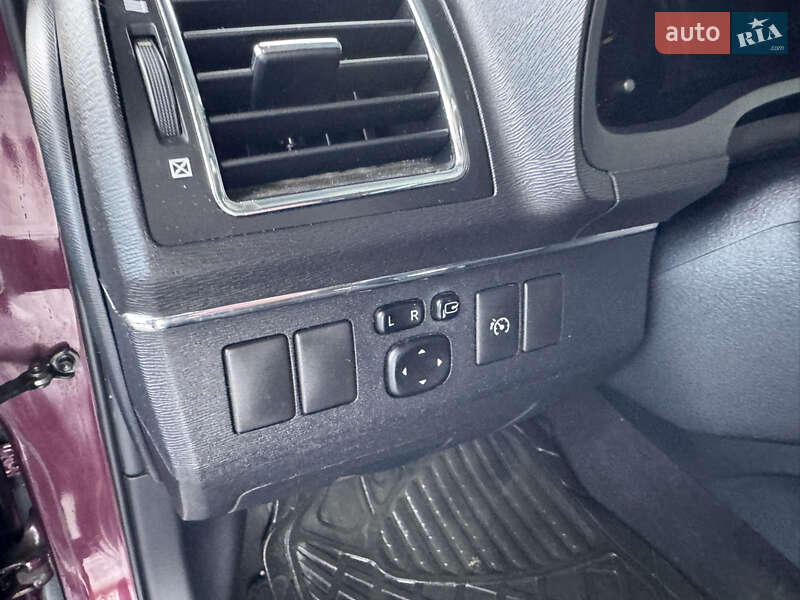 Универсал Toyota Avensis 2012 в Ивано-Франковске