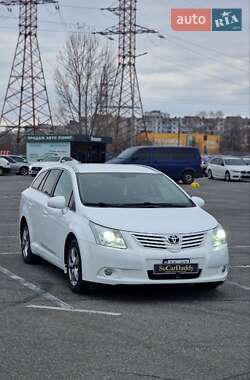 Универсал Toyota Avensis 2010 в Киеве