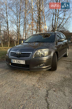 Універсал Toyota Avensis 2008 в Краснограді